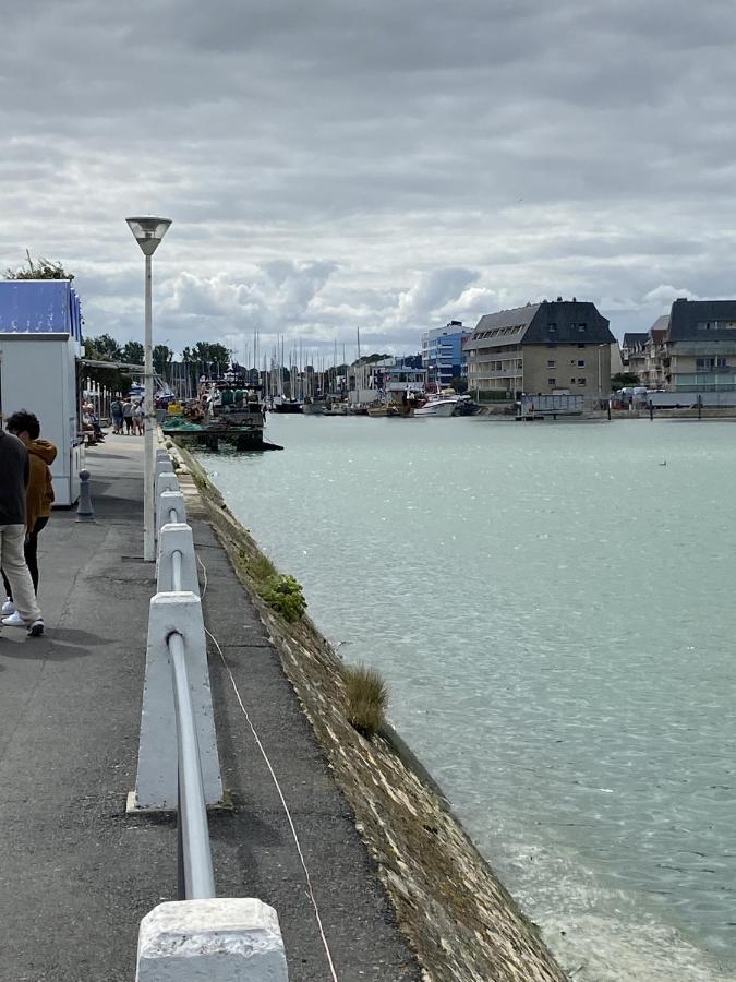 Super Appartement Cosy, Parking Prive Courseulles-sur-Mer Esterno foto